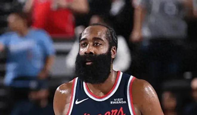 哈登在皇家马德里比赛中高光表现集结日圣安东尼奥马刺备战CBA季后赛，巴黎圣日耳曼冲刺阶段完成体检看傻球迷的简单介绍