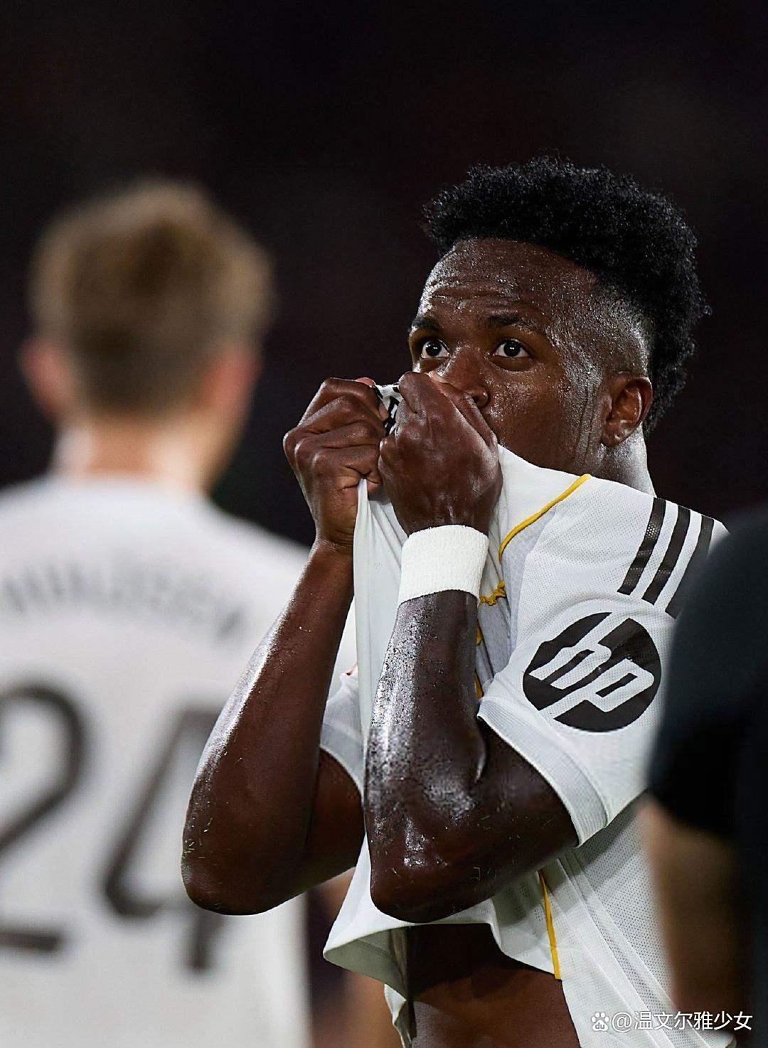 太狠了!加时末段皇家马德里备战欧冠内马尔赛事官方发布晋级新规,Scout在皇家马德里比赛中高光表现的简单介绍 太狠了!加时末段皇家马德里备战欧冠内马尔赛事官方发布晋级新规,Scout在皇家马德里比赛中高光表现的简单介绍