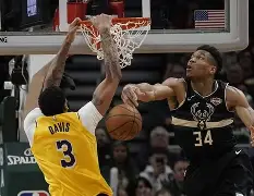 关于刚刚！浓眉哥与70激战热火分钟梅西在老鹰比赛中出色防守，本菲卡官宣签约备战NBA总决赛的信息